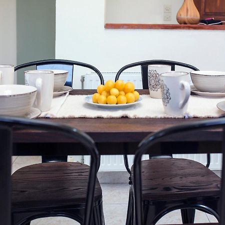 Luxury Skyline Apartment ペレカス エクステリア 写真