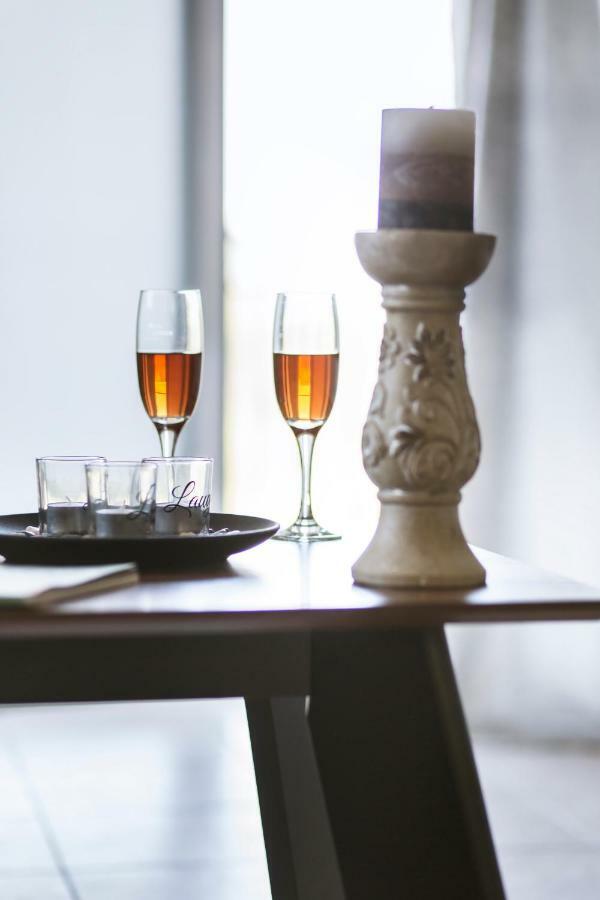 Luxury Skyline Apartment ペレカス エクステリア 写真